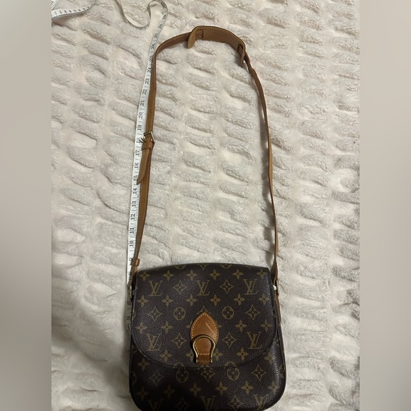 Authentic Louis Vuitton
Vintage Monogram Saint Cloud - Picture 9 of 11